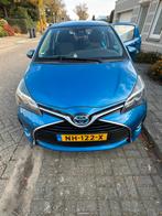 Toyota Yaris 1.5 Full Hybrid CVT 5DR 2017 Blauw, Auto's, 1497 cc, 4 cilinders, Blauw, Origineel Nederlands