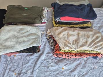 Meisjes kleding pakket maat 122 beschikbaar voor biedingen