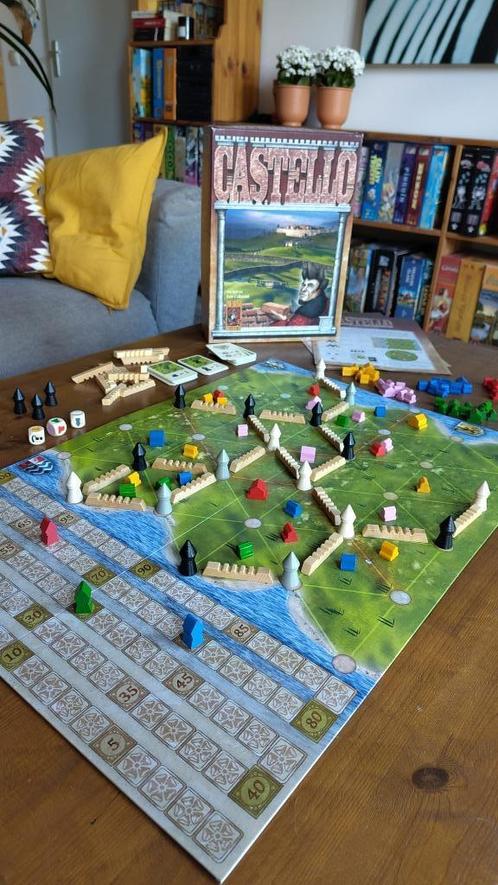 Castello - Bordspel, Hobby en Vrije tijd, Gezelschapsspellen | Bordspellen, Zo goed als nieuw, Een of twee spelers, Drie of vier spelers