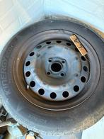 4 Winterbanden met 5mm profiel. Van Kia Rio, Ophalen, Gebruikt, 15 inch, Winterbanden