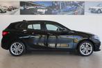 BMW 1 Serie 5-deurs 116i Business Edition, Auto's, BMW, Stof, Gebruikt, Met garantie (alle), Zwart