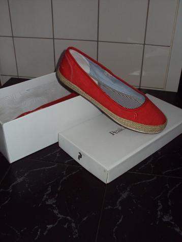 NIEUW: ballerina's PEAK PERFORMANCE maat 40 NP €75,- beschikbaar voor biedingen