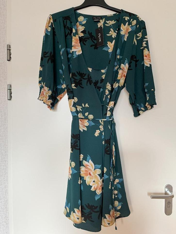 City Chic nieuwe jurk overslagmodel 48/50 + gratis verzenden, Kleding | Dames, Grote Maten, Nieuw, Jurk, Groen, Verzenden