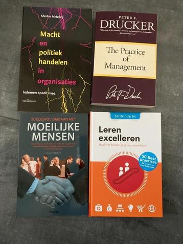 Boeken over management en organisaties beschikbaar voor biedingen