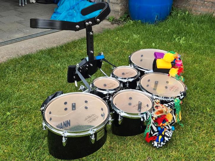 Complete set marching Quintus Thomann, Muziek en Instrumenten, Drumstellen en Slagwerk, Zo goed als nieuw, Overige merken, Ophalen