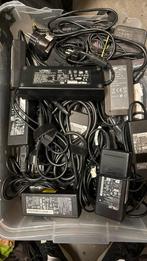 Partij nette zgan laptopladers ca. 100 stuks, Computers en Software, Laptop-opladers, Ophalen of Verzenden, Zo goed als nieuw