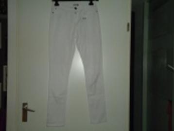 broek mt m nieuwe witte broek beschikbaar voor biedingen