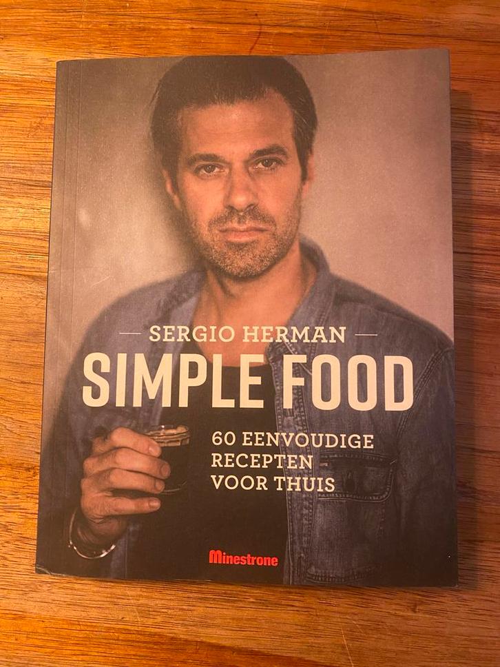 Sergio Herman - Simple food chef Michelin kookboek Oud Sluis, Boeken, Kookboeken, Zo goed als nieuw, Italië, Ophalen of Verzenden