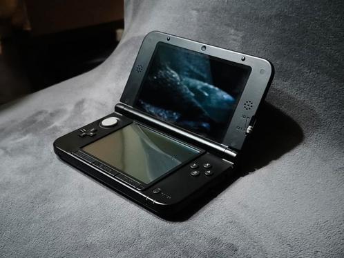 Nintendo 3DS XL Zwart - Mooi Compleet met Doos, Spelcomputers en Games, Spelcomputers | Nintendo 2DS en 3DS, Gebruikt, 3DS XL