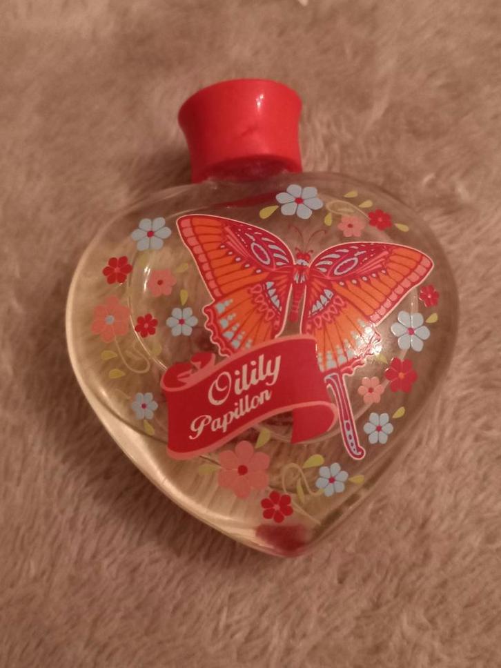 Oilily Papillon 10ml Eau de Toilette Miniatuur, Verzamelen, Parfumverzamelingen, Zo goed als nieuw, Miniatuur, Ophalen of Verzenden