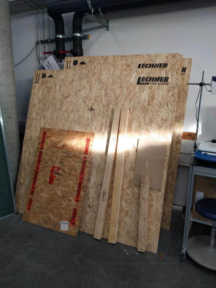 GRATIS houten platen balken Aken Vaals, Doe-het-zelf en Verbouw, Hout en Planken, Balk, Overige houtsoorten, Minder dan 200 cm