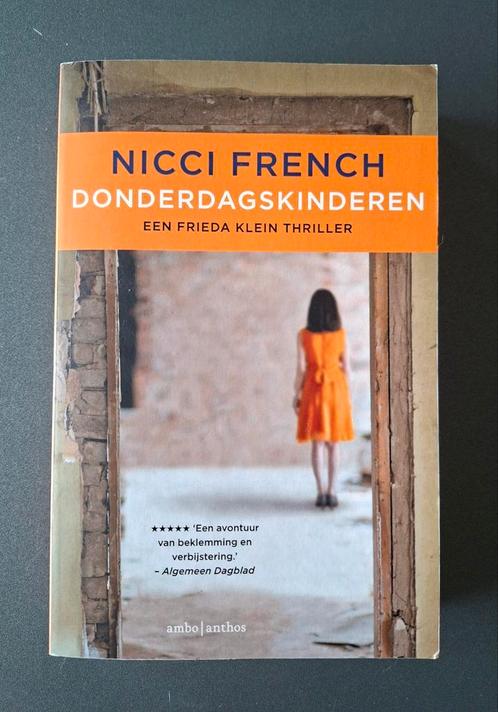 Nicci French - Donderdagskinderen, Boeken, Thrillers, Zo goed als nieuw, Nederland, Ophalen of Verzenden