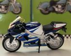 Suzuki GSX R750 - Maisto 1/18, Ophalen of Verzenden, Zo goed als nieuw, Motor, Maisto