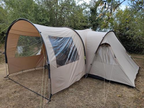 Wilderbeast kiaora met luifel (tent voor 6 personen), Caravans en Kamperen, Tenten, tot en met 6, Gebruikt, Ophalen