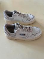 Sneakers merk Autry, Wit, Ophalen of Verzenden, Sneakers of Gympen, Gedragen