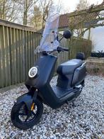 NIU Electrische Scooter, Fietsen en Brommers, Maximaal 25 km/u, Zo goed als nieuw, Elektrisch, Niu