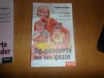 boek"de geboorte van een gezin, Ophalen of Verzenden, Gelezen