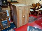 Multifunctioneel houten kastje kast met leuke handgrepen Zie, Ophalen, Zo goed als nieuw