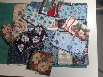 SUPERAANBIEDING: Kerststofjes Quiltstofjes Knipstofjes beschikbaar voor biedingen