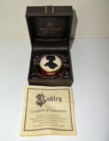 House of Ashley Geëmailleerde Pillendoos, Jaren 90 beschikbaar voor biedingen