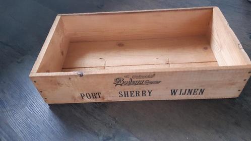 Prachtige oude wijnkist van The Continental Bodega Company, Huis en Inrichting, Woonaccessoires | Kisten, Gebruikt, Minder dan 50 cm