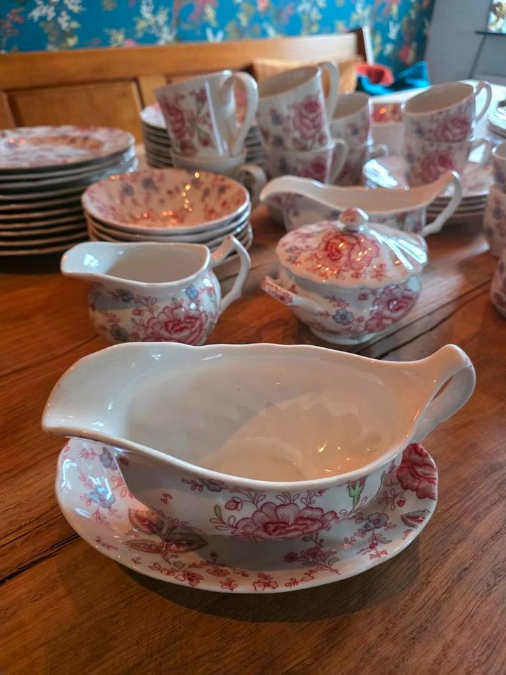 Johnson Brothers Rose Chintz servies, Antiek en Kunst, Antiek | Servies compleet, Ophalen