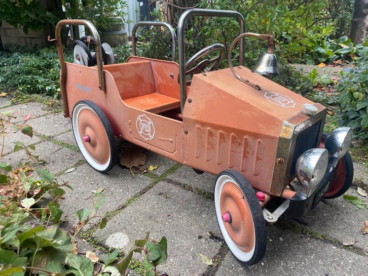 Antieke Trapauto Brandweer - 2-5 jaar, Kinderen en Baby's, Speelgoed | Buiten | Voertuigen en Loopfietsen, Gebruikt, Trapvoertuig