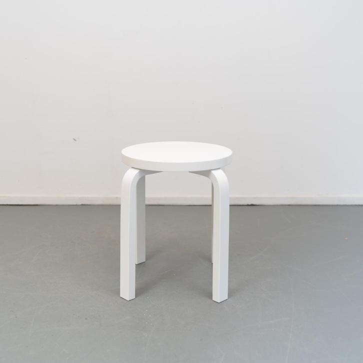 10  Artek Stool kruk 60cm Wit Nieuw, Huis en Inrichting, Krukjes, Nieuw, Hout, Ophalen of Verzenden