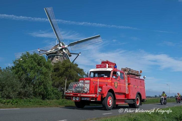 Brandweerwagen+AANHANGER SCANIA-VABIS L81, Auto's, Vrachtwagens, Particulier, Dakrails, Lederen bekleding, Mistlampen, Radio, Trekhaak