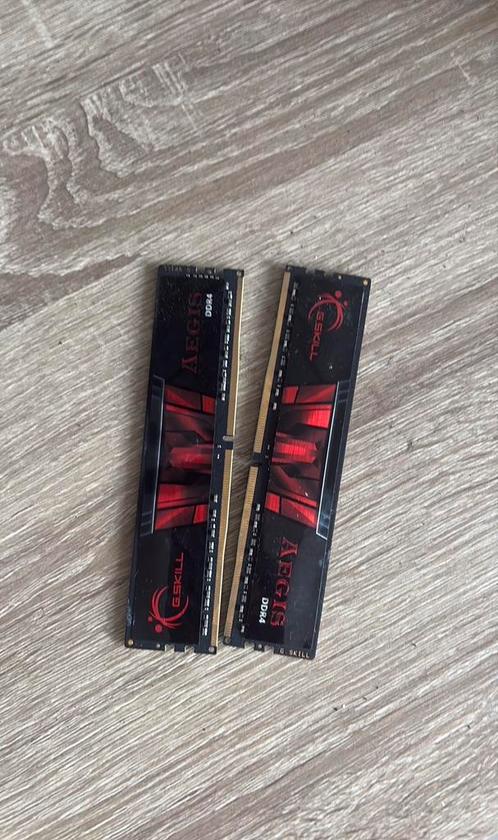 32 gb ddr 4, Computers en Software, RAM geheugen, Zo goed als nieuw, Desktop, 32 GB, DDR4, Ophalen of Verzenden