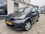 Toyota Aygo 1.0-12V Comfort*DEALER ONDERHOUDEN* (bj 2010), Stof, Gebruikt, Zwart, 4 stoelen