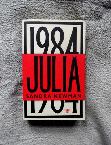 Julia - Sandra Newman   beschikbaar voor biedingen