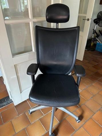 Ergonomische bureaustoel met hoofdsteun – Leder – Zwart beschikbaar voor biedingen