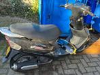 Scooter peugeot v-clic, Fietsen en Brommers, Scooters | Peugeot, Ophalen, Gebruikt, Overige modellen, Maximaal 45 km/u