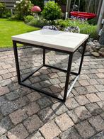Leuke bijzettafel, Huis en Inrichting, Tafels | Bijzettafels, 45 tot 60 cm, Minder dan 55 cm, Ophalen of Verzenden, Zo goed als nieuw