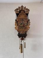 Friese klok – handbeschilderd, volledig werkend, mechanisch, Antiek en Kunst, Antiek | Klokken, Ophalen of Verzenden