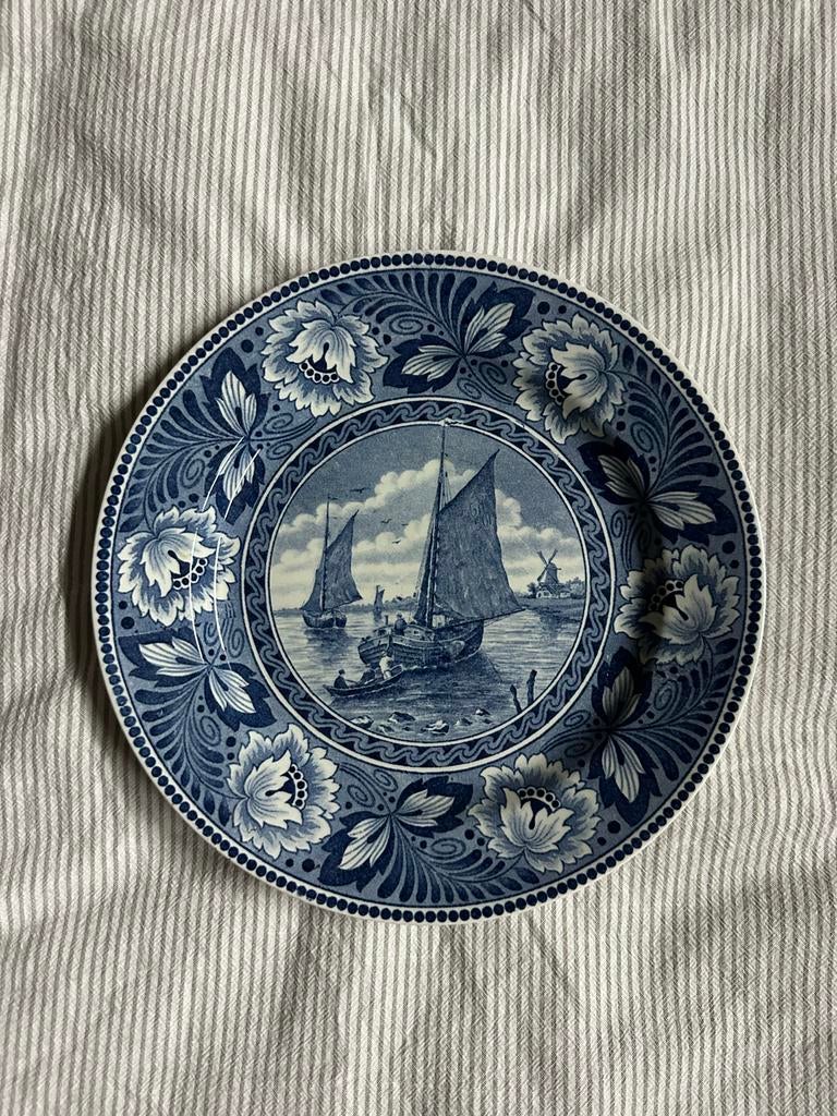 Delfts Blauw Bord Schepen en Bloemen, Ophalen