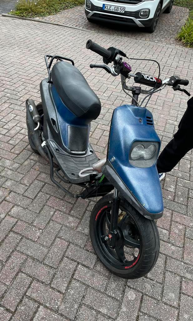Yamaha Bws Booster, Fietsen en Brommers, Scooters | Yamaha, Zo goed als nieuw, Overige modellen, Maximaal 45 km/u, Tweetakt, Ophalen