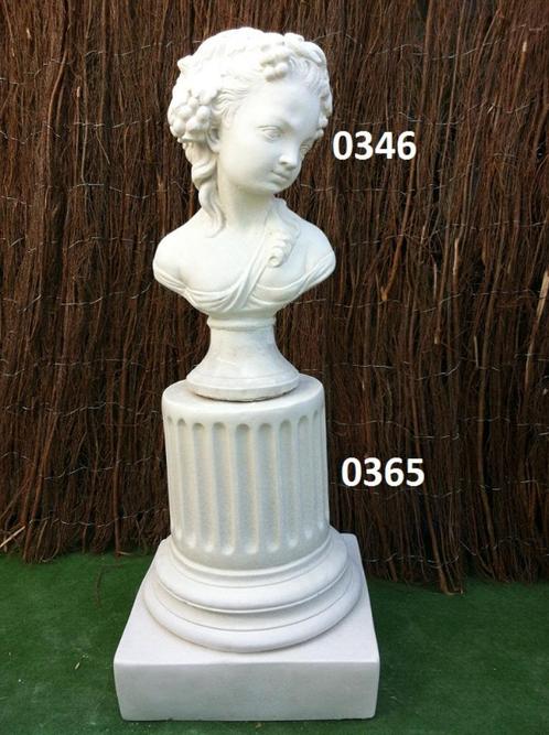 Druiven vrouw met zuil., Tuin en Terras, Tuinbeelden, Nieuw, Abstract beeld, Beton, Ophalen