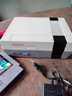 Nintendo nes 8 bit, Spelcomputers en Games, Spelcomputers | Nintendo NES, Ophalen of Verzenden, Zo goed als nieuw, Met 2 controllers