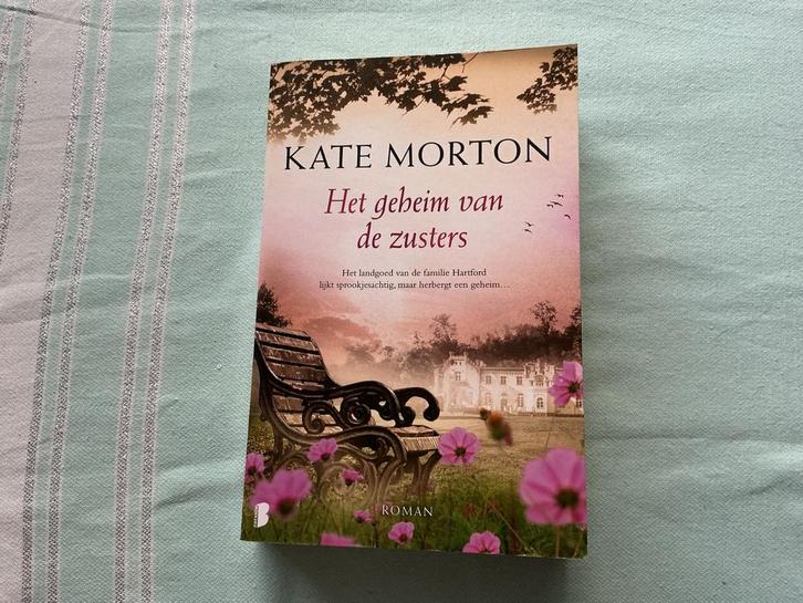 Het geheim van de zusters - Kate Morton, Boeken, Romans, Zo goed als nieuw, Nederland, Ophalen of Verzenden