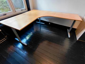 Ikea Galant hoek bureau rechtsom uit 2003 bladen 11501 beschikbaar voor biedingen