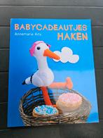 Baby cadeautjes haken, Ophalen of Verzenden, Zo goed als nieuw, Haken, Patroon of Boek