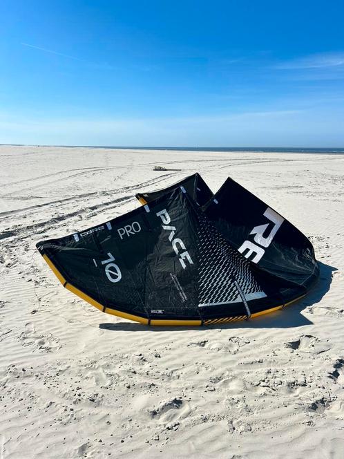 Mooie 10m Core pace pro aluula, Watersport en Boten, Kitesurfen, Gebruikt, Kite, 10 m², Geen board, Ophalen of Verzenden