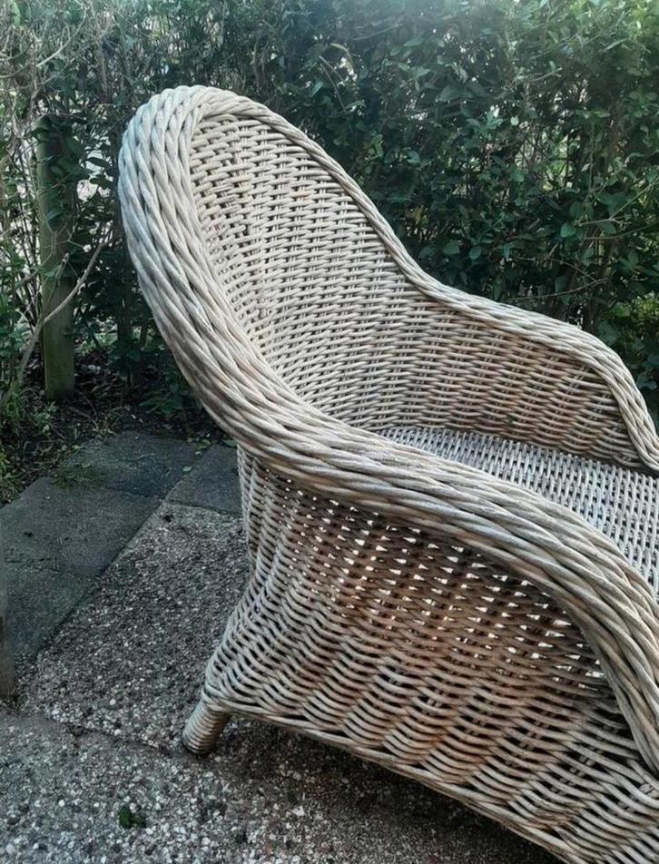 Rotan ligstoel divan tuinstoel ligbed, Tuin en Terras, Tuinstoelen, Zo goed als nieuw, Rotan, Ophalen