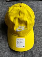 2x Vintage Nike caps geel en lime, Kleding | Heren, Hoeden en Petten, Nike, Nieuw, Pet, One size fits all