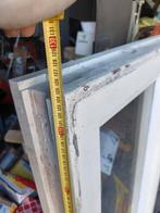 Prima kozijn met dubbel glas en AXA handvat en raamuitzetter, Ophalen, Zo goed als nieuw, Hout, Raamkozijn