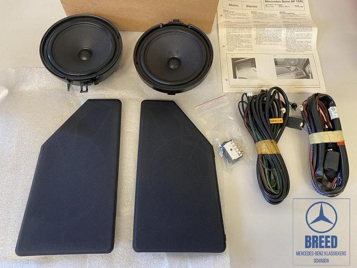 NOS inbouwset luidsprekers achter voor Mercedes-Benz W124, Auto diversen, Autoradio's, Ophalen of Verzenden