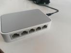 Tp link netwerk switch, 5 poorten, Ophalen of Verzenden, Zo goed als nieuw