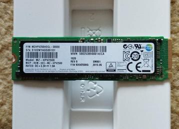 Samsung SM951 (AHCI) 256GB - M.2 80mm